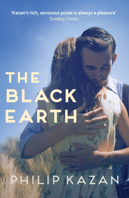 The Black Earth : A poignant story of wartime love and loss-9780749022082